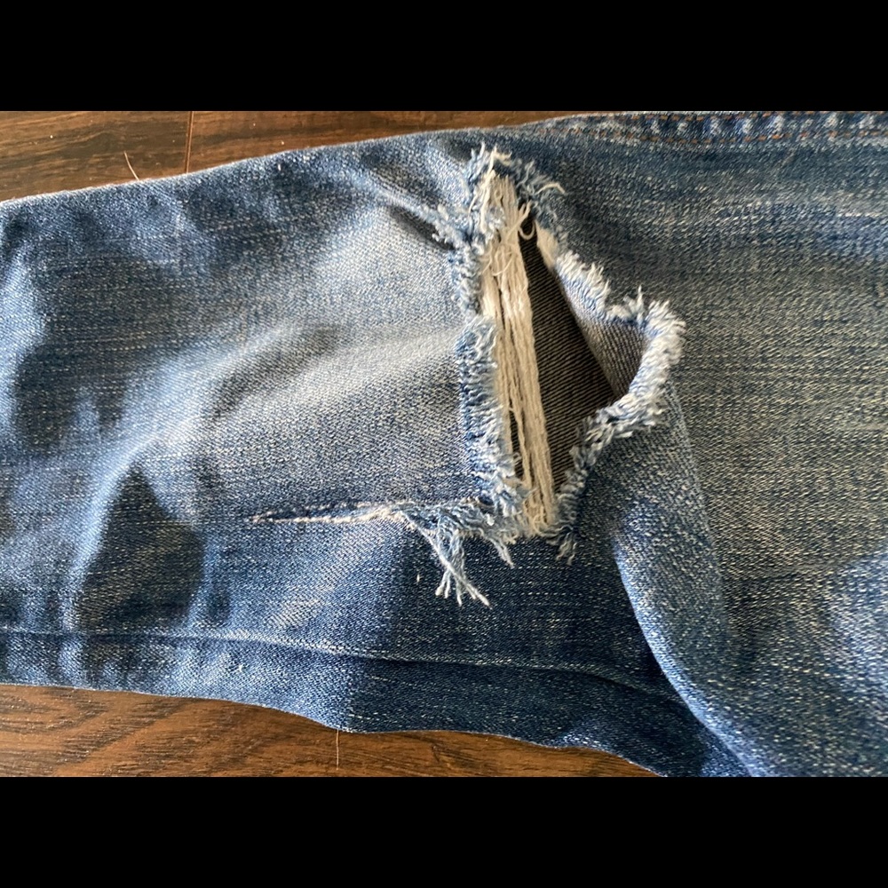 Madewell High Riser 9” jeans! - Picture 2 of 3